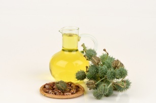 Castor oil &#8211; 8 care uses