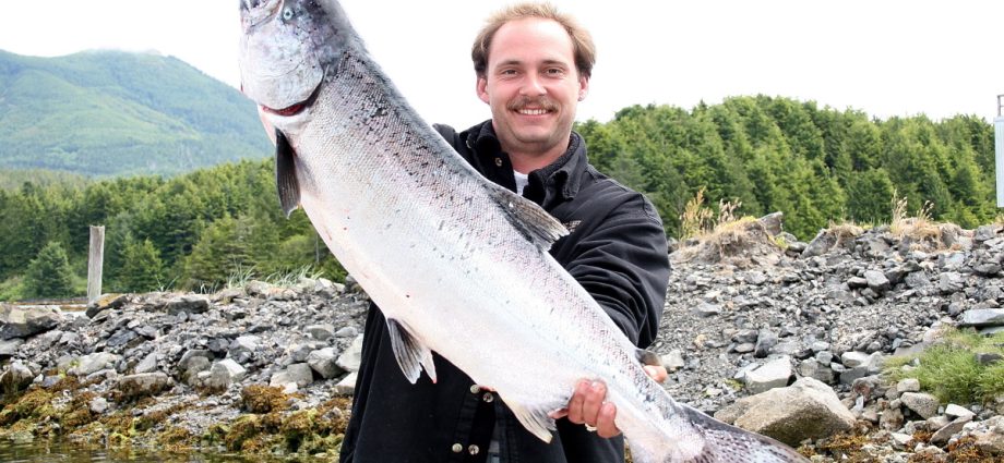 Łowienie łososia chinook na Kamczatce: sprzęt, błystki obrotowe i przynęty do łowienia łososia chinook
