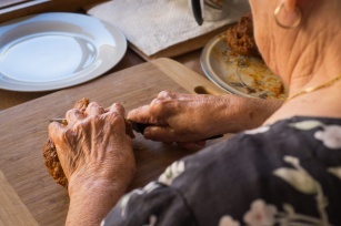 Discover the secret to longevity &#8211; what do centenarians eat?