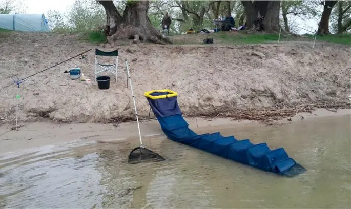 Do-it-yourself fish tank: net fish tank, metal