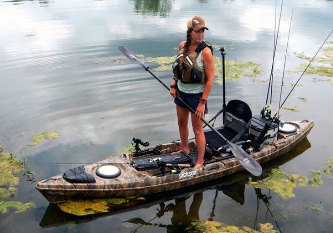 Do-it-yourself kayak made of plywood, fiberglass: stages of construction, testing