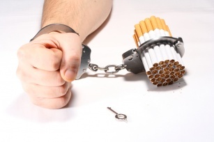 Do you smoke and don&#8217;t know how to quit smoking? Know the stages of quitting smoking.