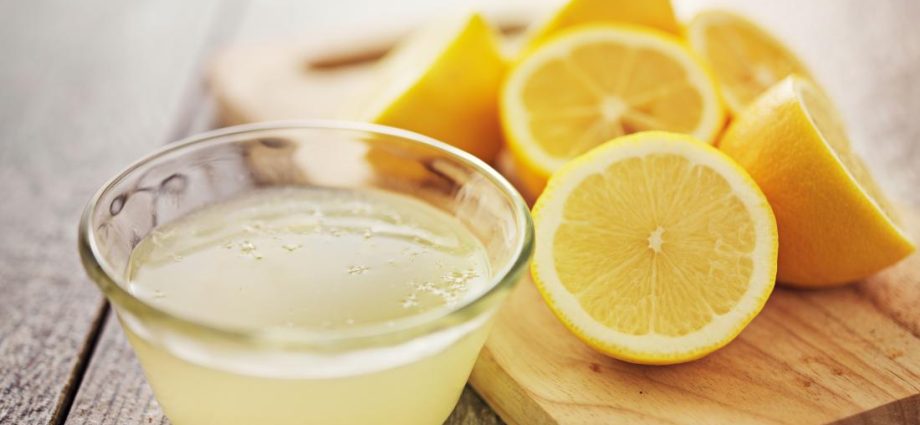 Drink lemon juice for cleansing and slimming. It will help you!