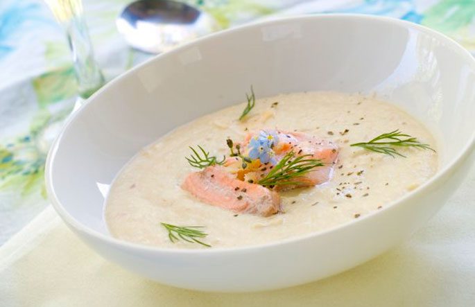 Ear from the head and tail of a trout, delicious recipes