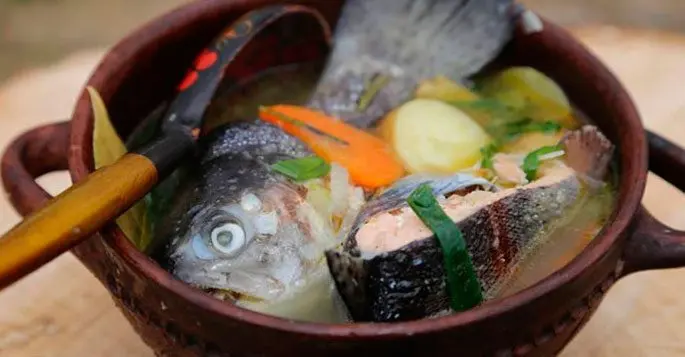 Ear from the head and tail of a trout, delicious recipes