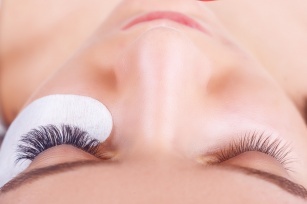 False eyelashes &#8211; eyelash extension methods