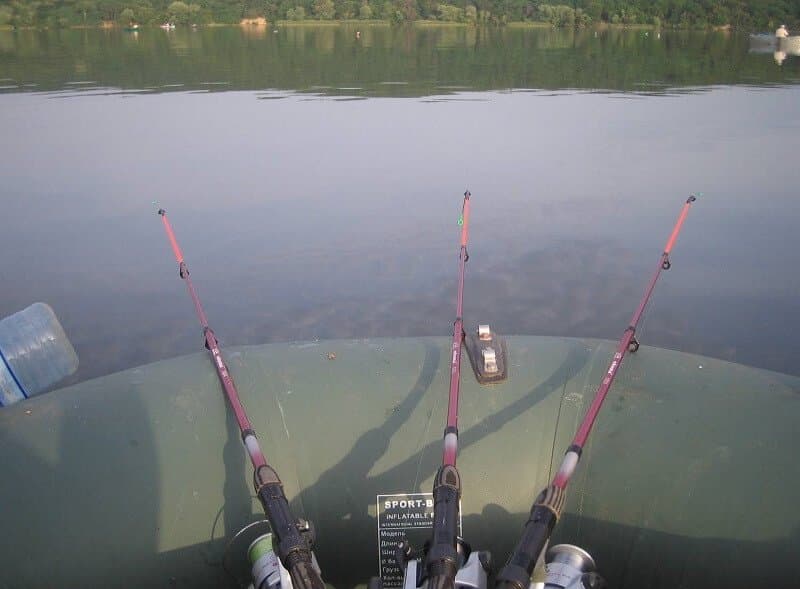 Fishing for bream from a boat with side rods