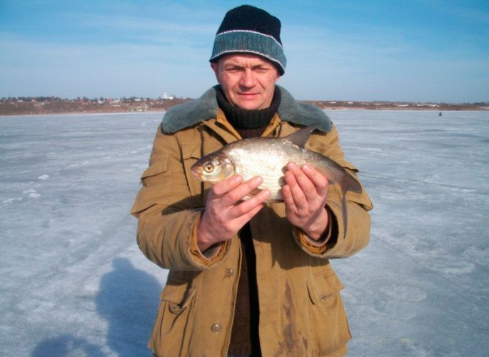Fishing in Lake Pleshcheyevo: prices, features, how to get there