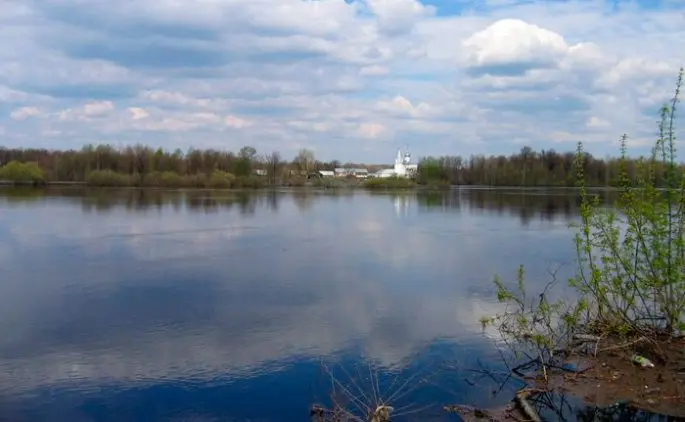 Fishing in the Nizhny Novgorod region: free and paid reservoirs