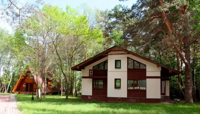 Fishing in the suburbs with houses inexpensively, the choice of location and prices