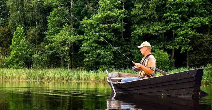 Free fishing in the suburbs, maps of water bodies, fishing spots