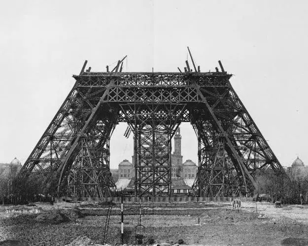 How the 20 most famous buildings of our time were built