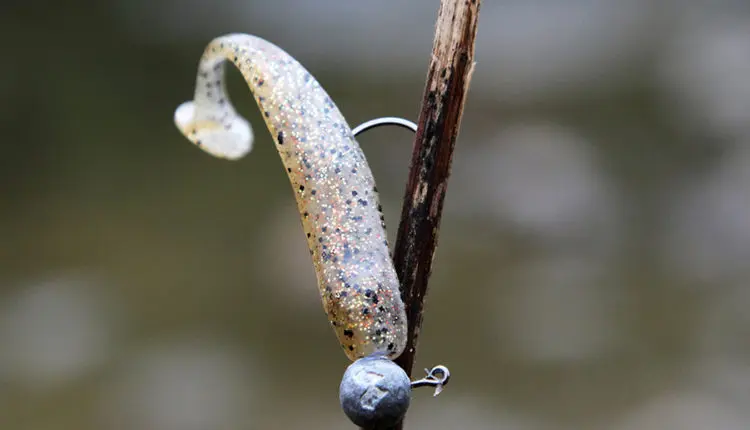 How to catch pike on a spinning rod: tackle, choice of lures, fishing technique