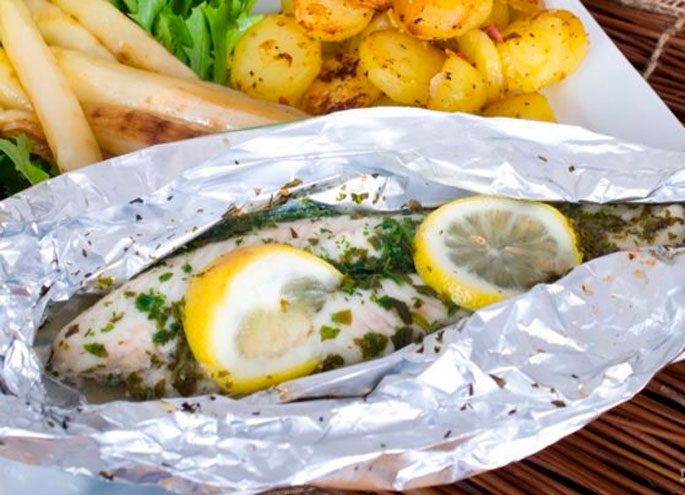 How to cook catfish fish: delicious recipes in a pan and in the oven