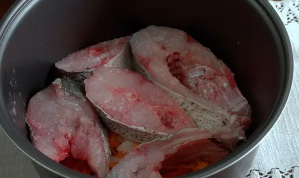 How to deliciously salt silver carp at home, the best recipes