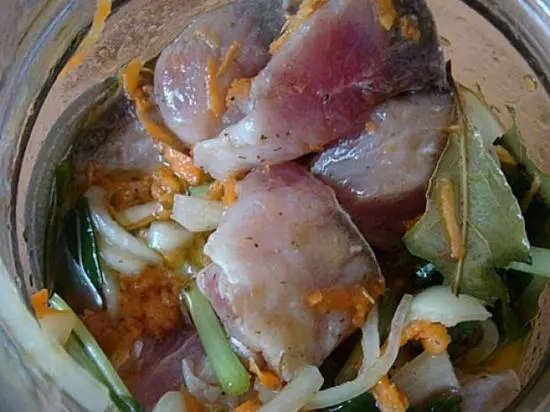 How to deliciously salt silver carp at home, the best recipes