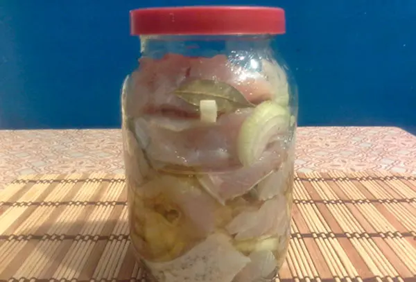 How to deliciously salt silver carp at home, the best recipes