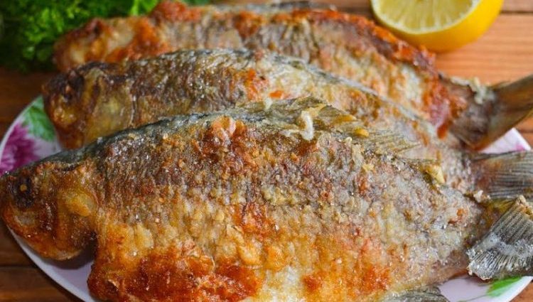 How to fry river fish in a pan: delicious recipes, how much time