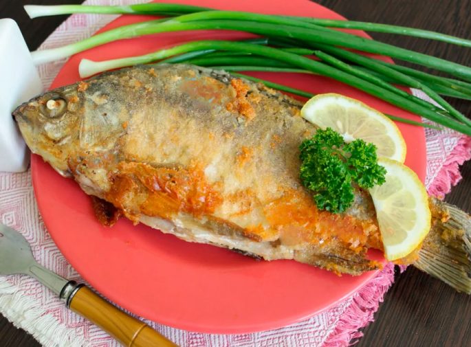 How to fry river fish in a pan: delicious recipes, how much time