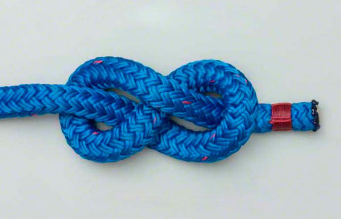 How to tie knots on a fishing line, types of fishing knots and types of fishing lines