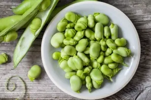 Known and liked: broad beans. Know its properties?