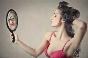 Makeup mistakes that are damaging your skin