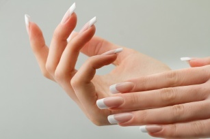 Nails &#8211; they will tell you the truth about your diseases!