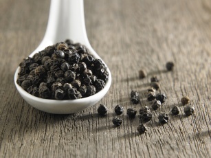 Piperine &#8211; what do we really know about it? Is it worth using, how does it affect health?