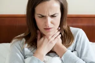 Proven home remedies for sore throat: 8 new ideas!