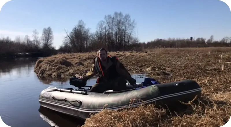 Riding in a spawning ban on a boat with and without a motor