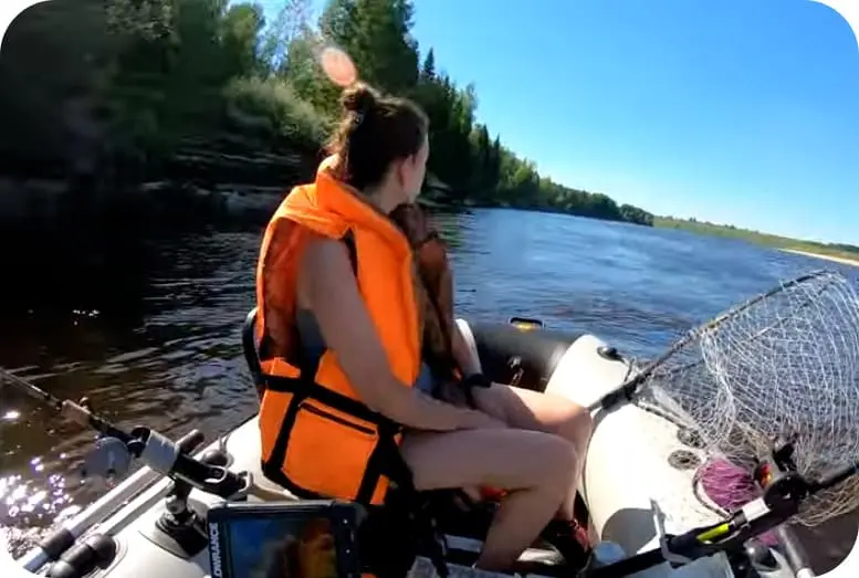Riding in a spawning ban on a boat with and without a motor