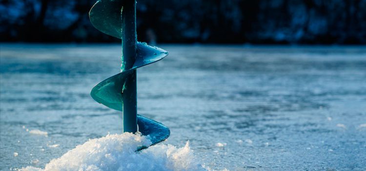 ความหนาของน้ำแข็งที่ปลอดภัยสำหรับการตกปลา กฎความปลอดภัย