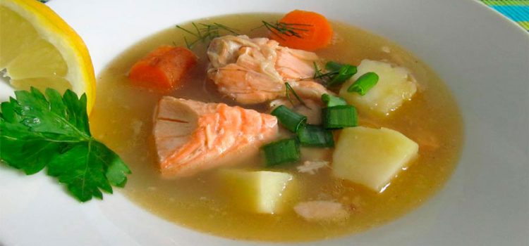 Recepti za riblju juhu od lososa: sastojci, savjeti za odabir, čišćenje i rezanje ribe