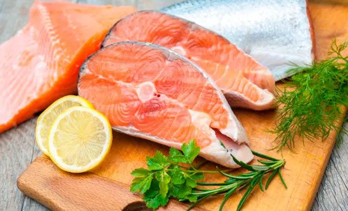Salty coho salmon at home, delicious recipes