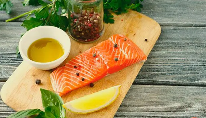 Salty coho salmon at home, delicious recipes