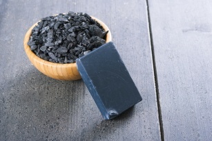 Savon Noir, of zwarte zeep voor een perfect gladde huid!