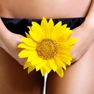 Summer is ahead of us - how to take care of your intimate health during the holidays?
