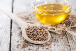 The gold drug for cholesterol. These are the extraordinary properties of linseed oil