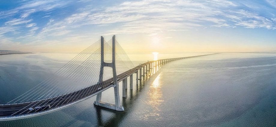 The most beautiful and unusual bridges in the world