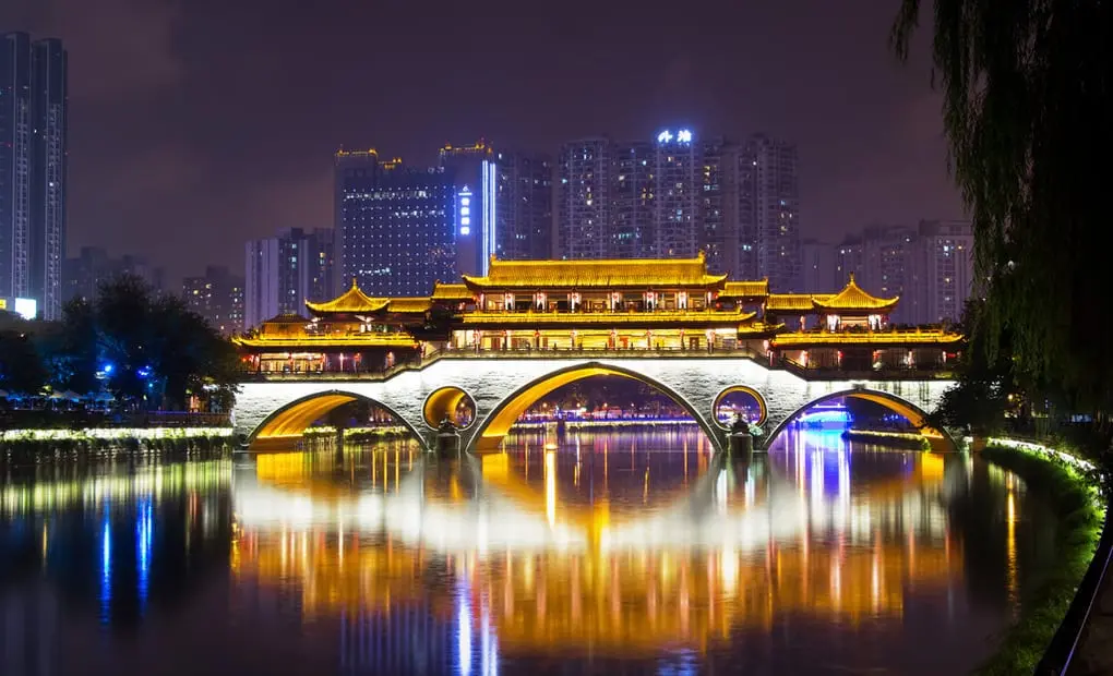 The most beautiful and unusual bridges in the world