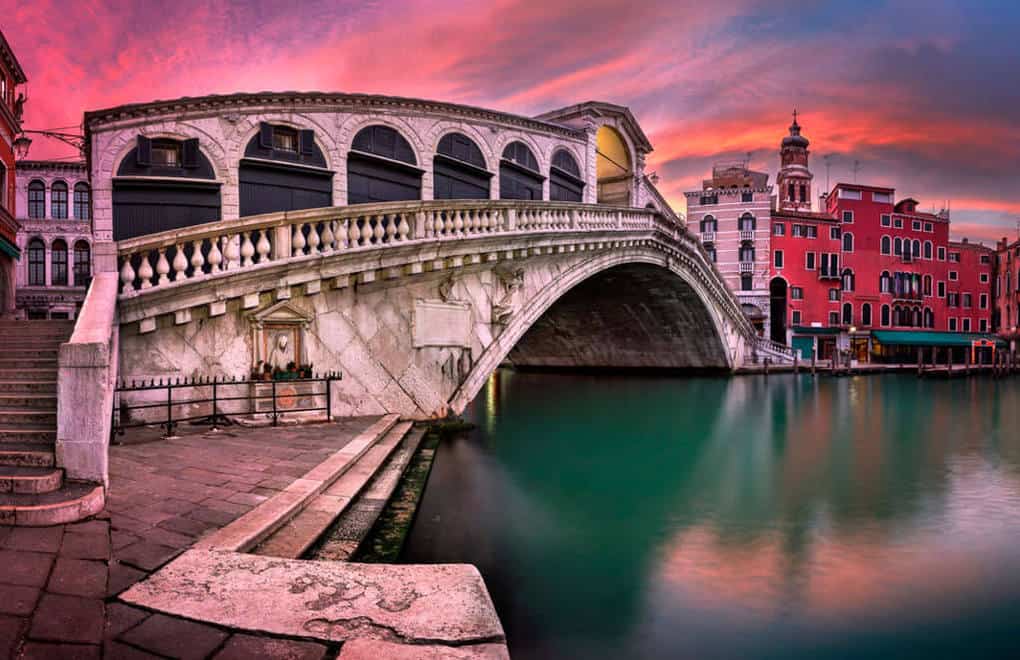 The most beautiful and unusual bridges in the world