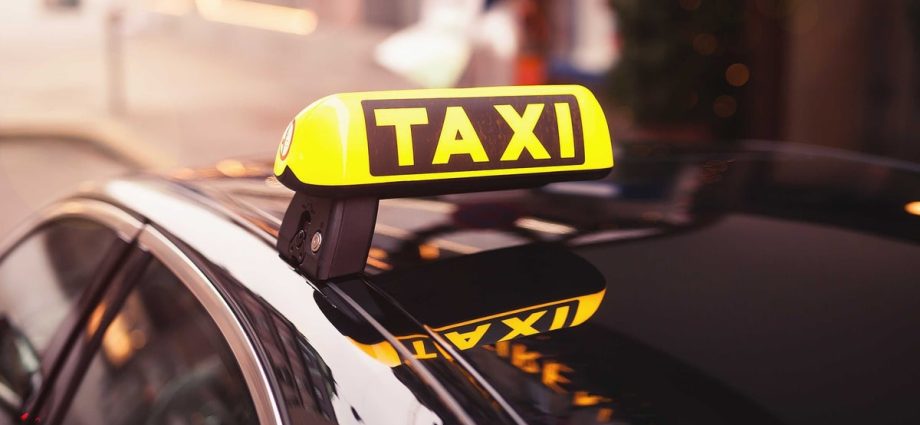 Top 10 cheapest taxi services in Minsk