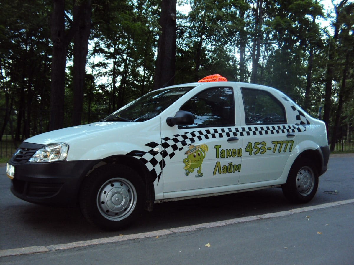 Top 10 cheapest taxi services in Minsk