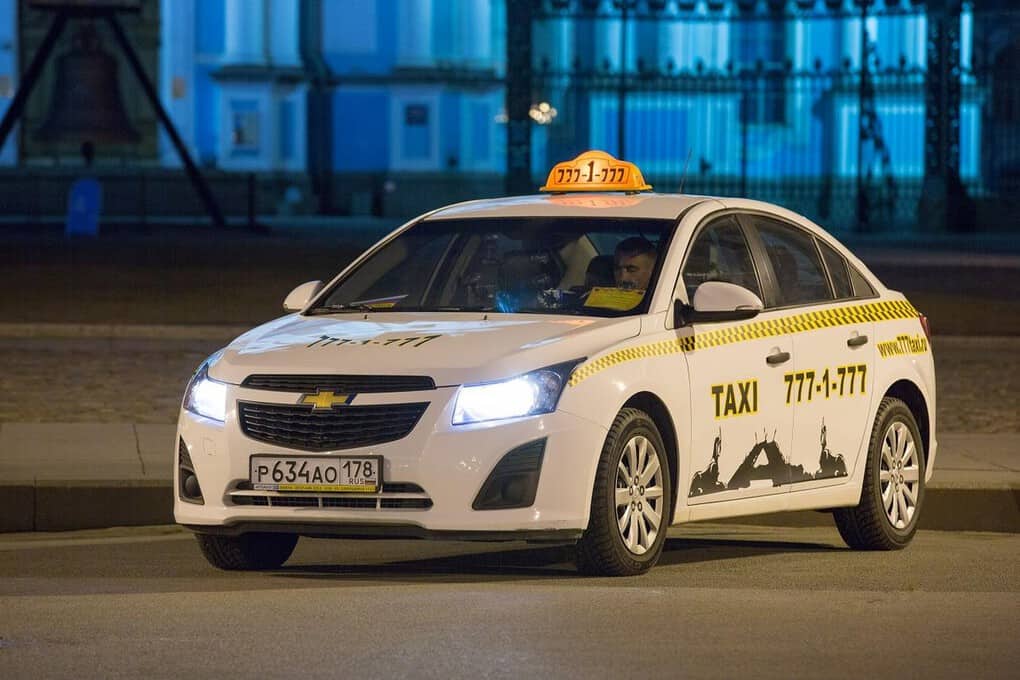 Top 10 cheapest taxis in St. Petersburg