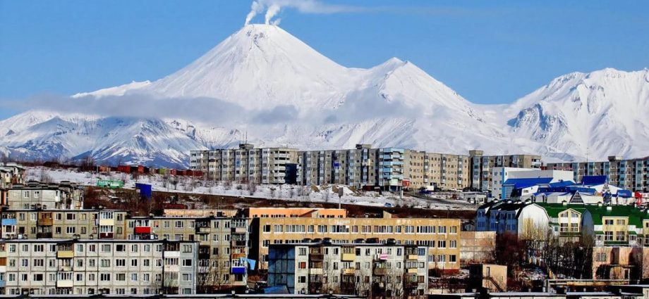 Top 10 cities in Russia with the highest salaries