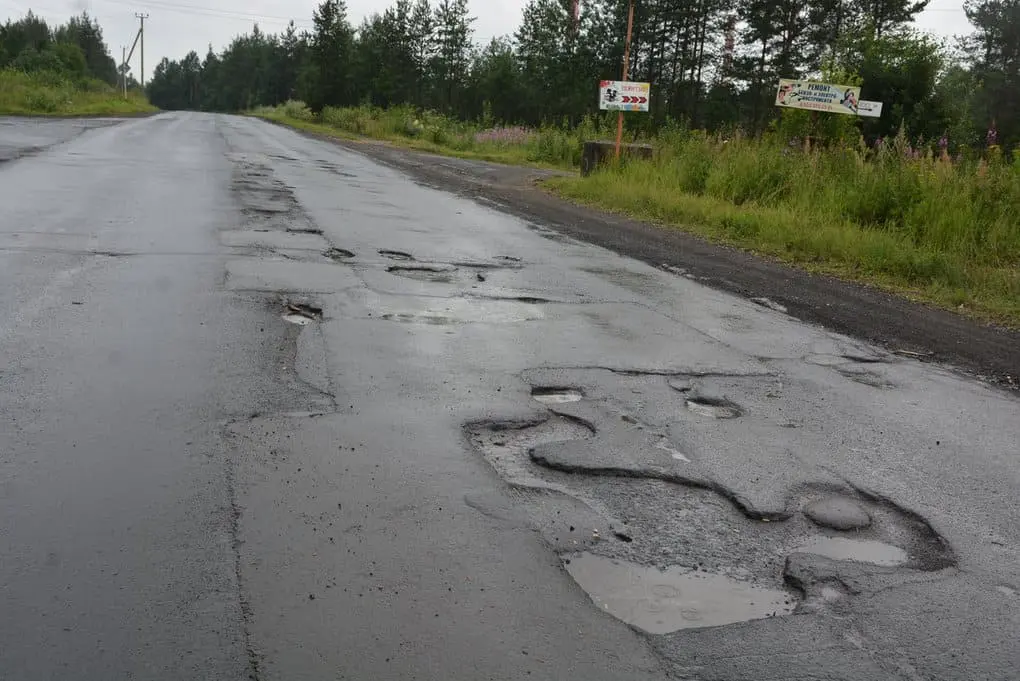 Top 10 cities in Russia with the most dead roads