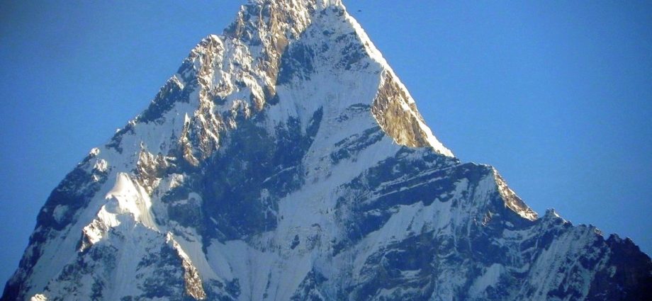 Top 10 highest mountains in Asia