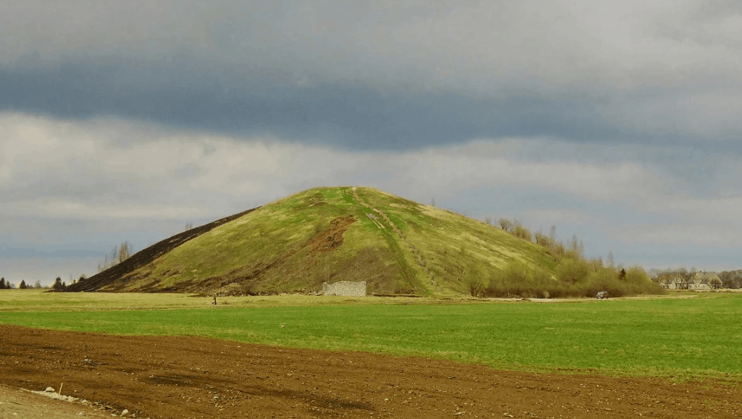 Top 10 highest mountains in Belarus