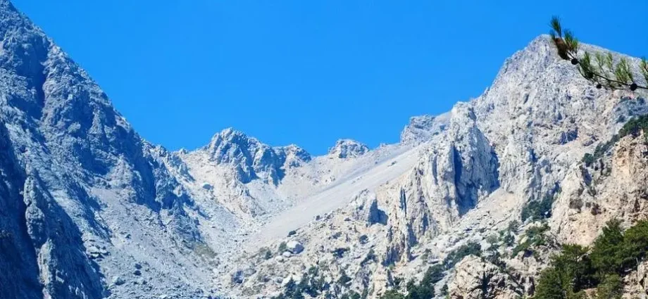 Top 10 highest mountains in Greece