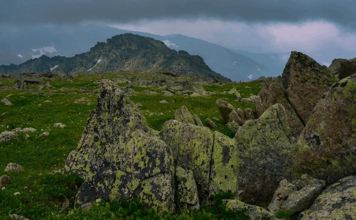 Top 10 highest mountains in Siberia